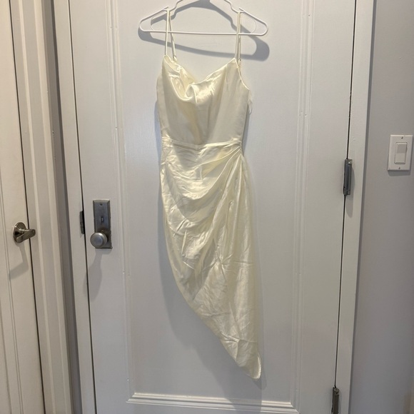 House Of CB 'Reva' Ivory Balcony Corset Dress - Picture 7 of 8